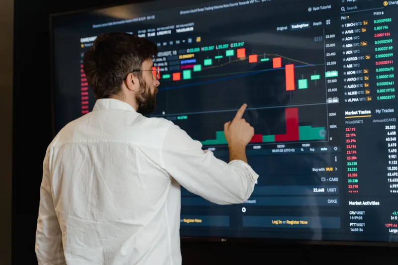 Lights Out, Losses On: How the After-Hours Market Destroys Positions That Looked Fine at Close